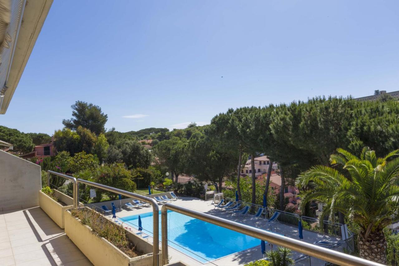 Appartamenti Residence Il Porto 13 E 16 Porto Azzurro Eksteriør billede